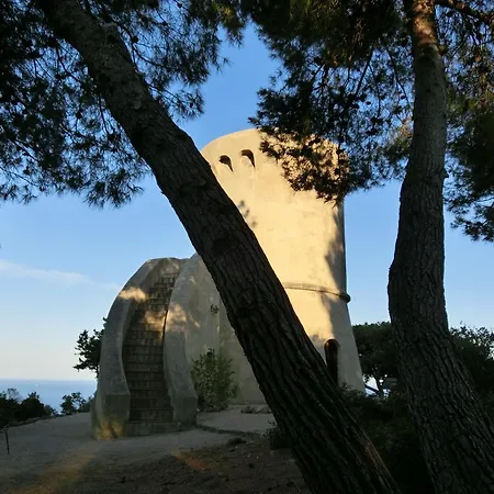 Talamoni Bed & Breakfast
